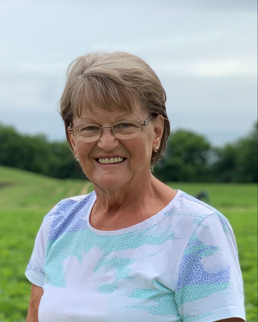 Rose Catherine Lange Wall Profile Photo