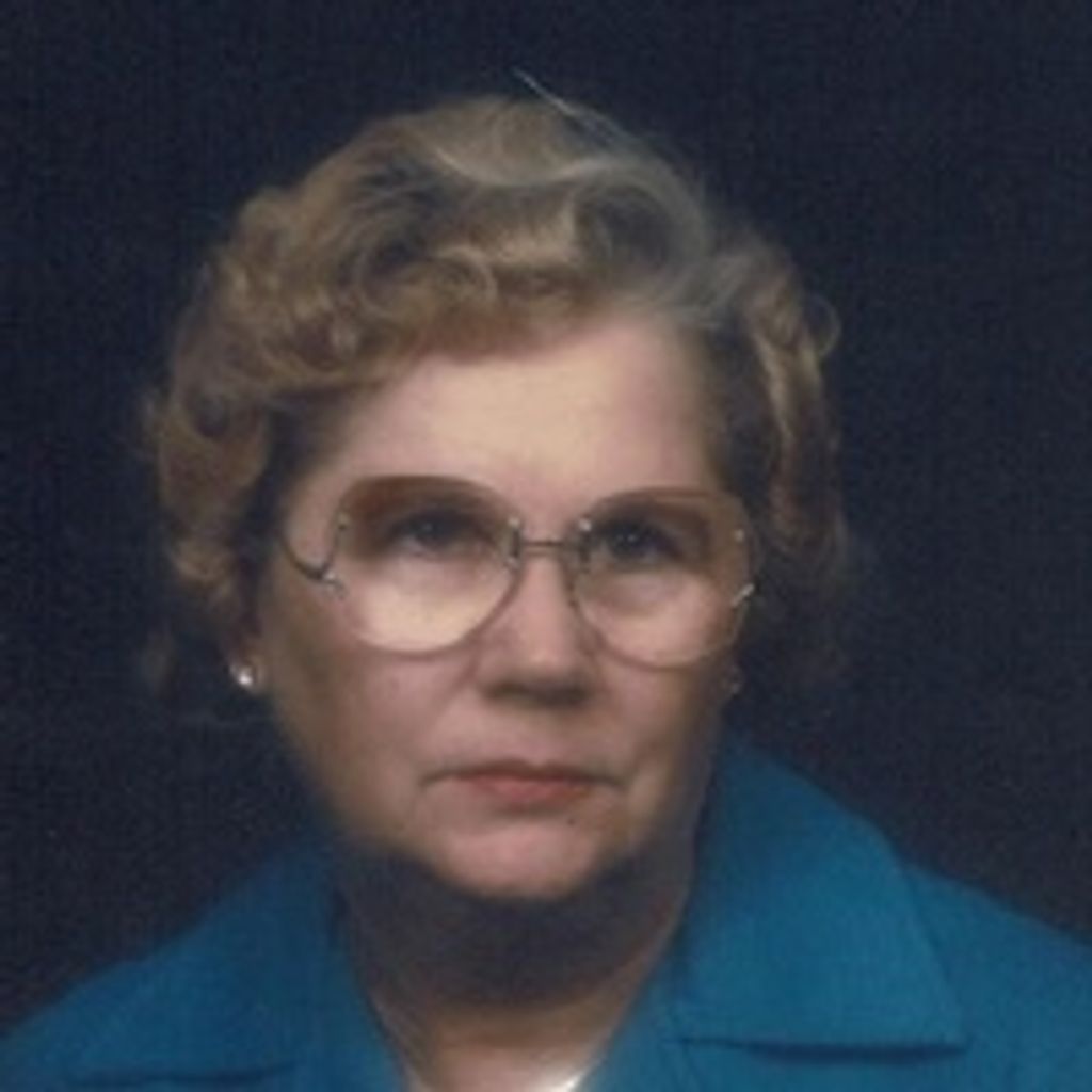 Doris M Stillar