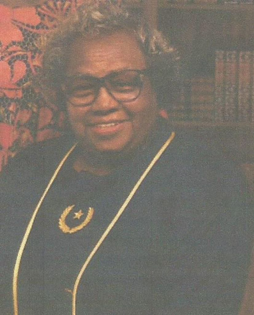 Lynnetta Fields