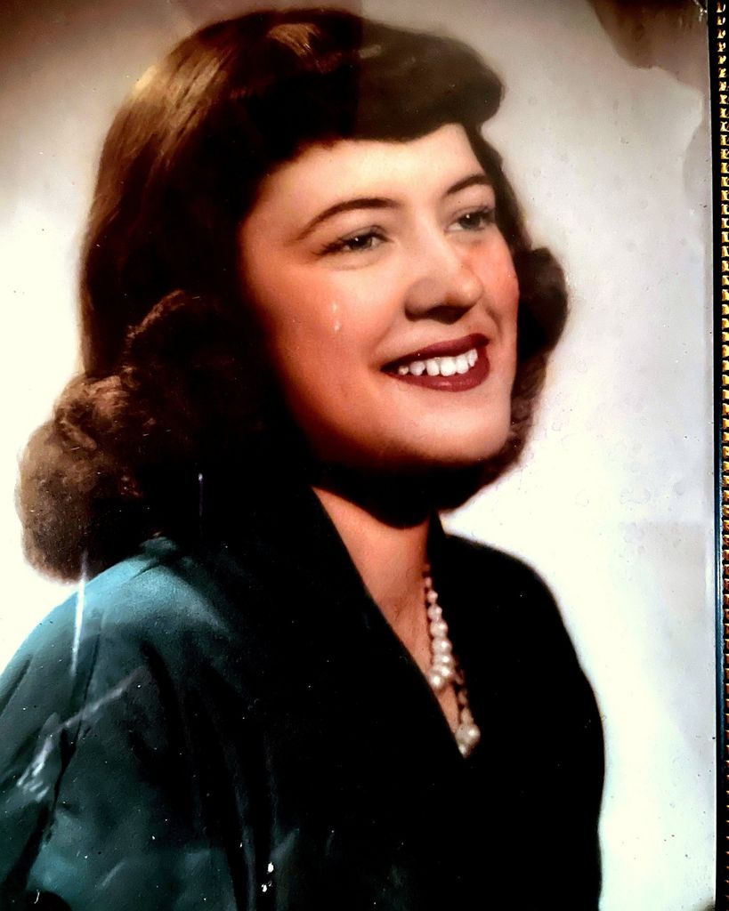 Fern D. Salas Profile Photo