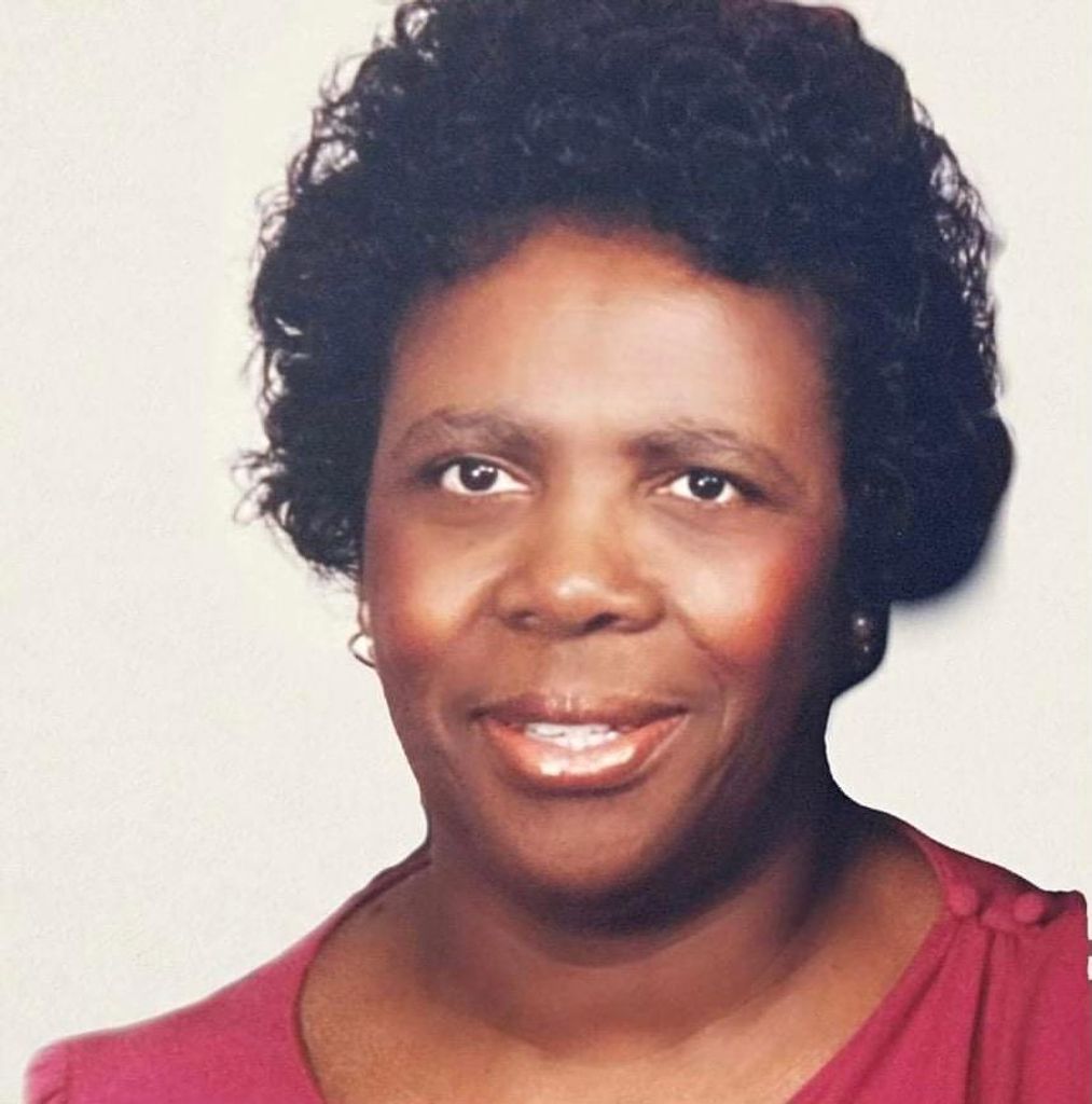 Mrs. Lillie Taylor Profile Photo