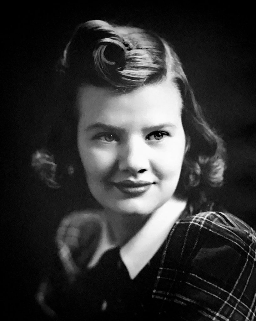 Elizabeth DeKay Profile Photo