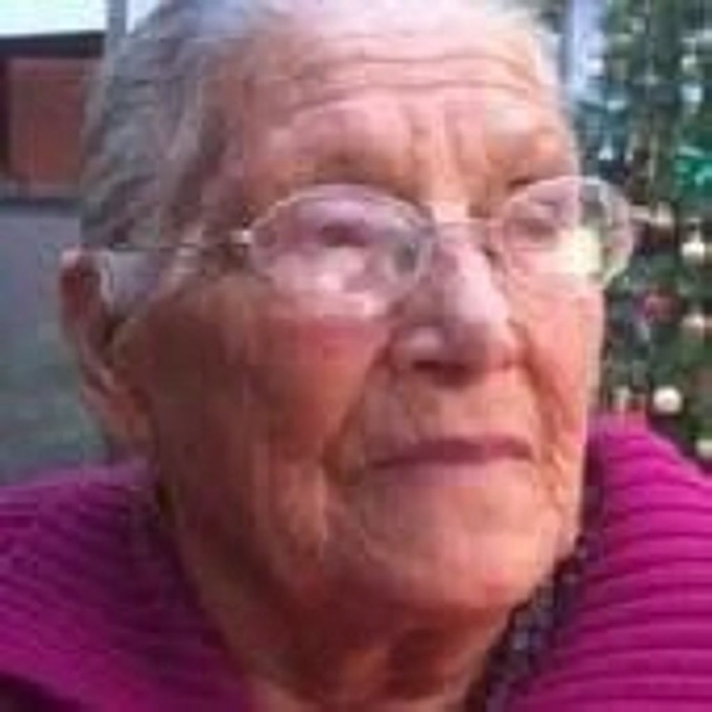 Eulalia Nieves