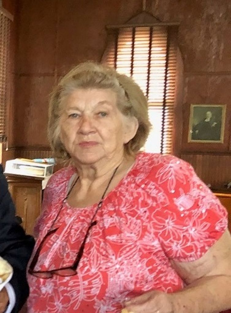 Carrie D Laffitte
