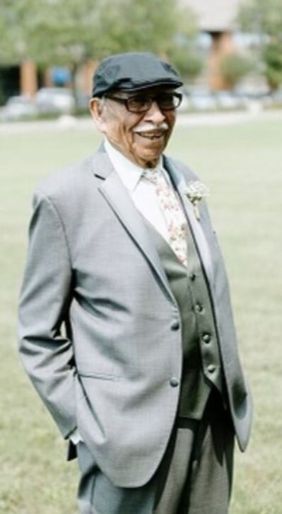Júlio Alvarado Martínez Profile Photo