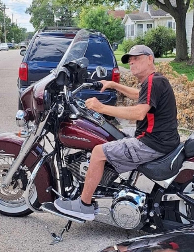 Robert "Bobby"  Michael Van Straten Jr.