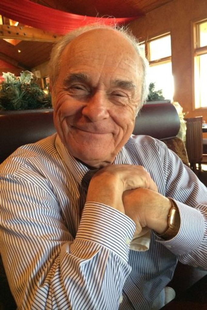 Dewey Bernard Howell