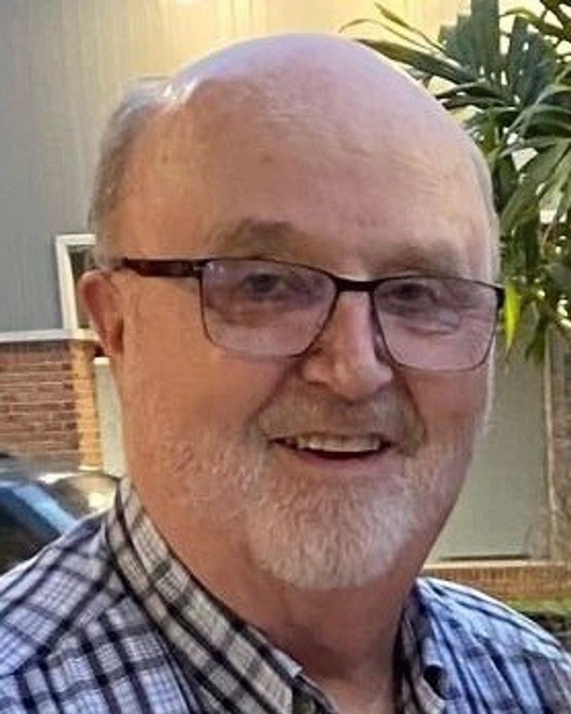 Gene Dewey Combs Profile Photo