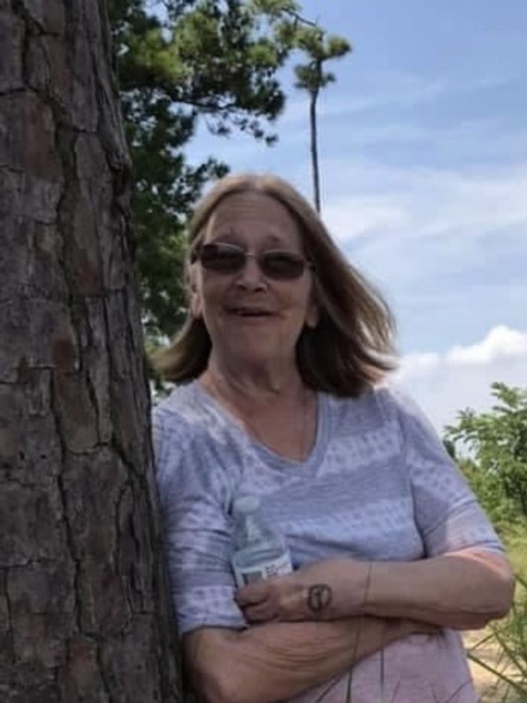 Debra Sue Lutz Profile Photo