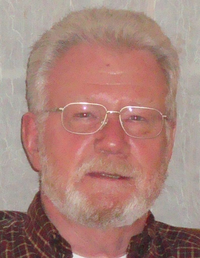 Thomas E "Tom" Krumpelmann