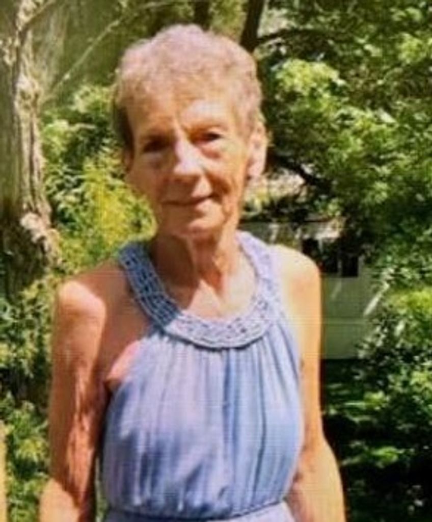 Doris J Binkley