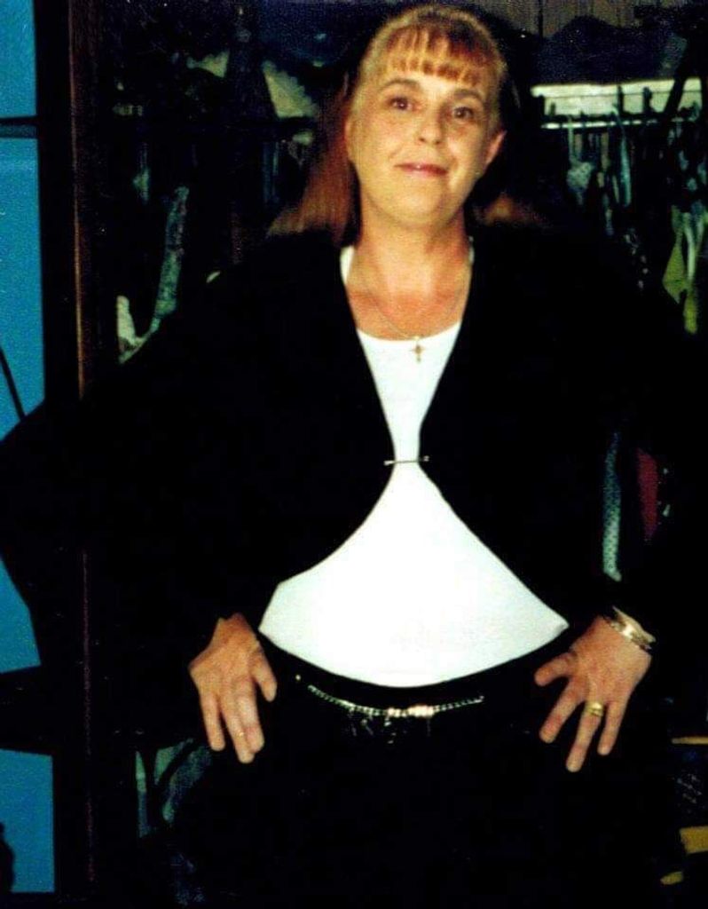 Linda Ann (Mclaughlin)  Muir