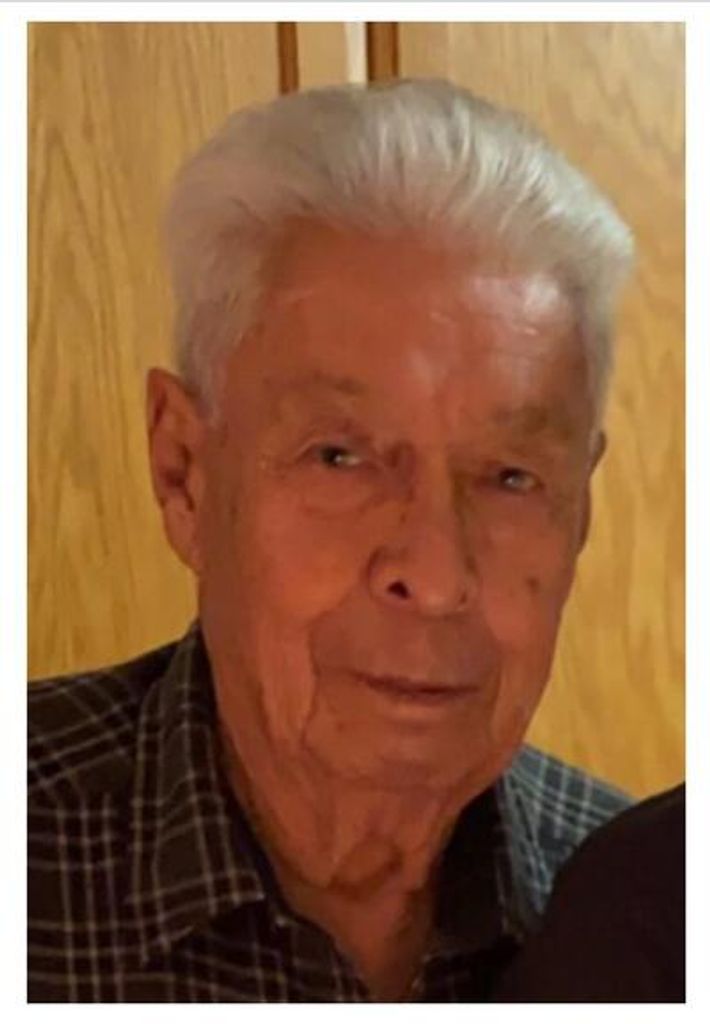 Eugenio Vasquez Profile Photo