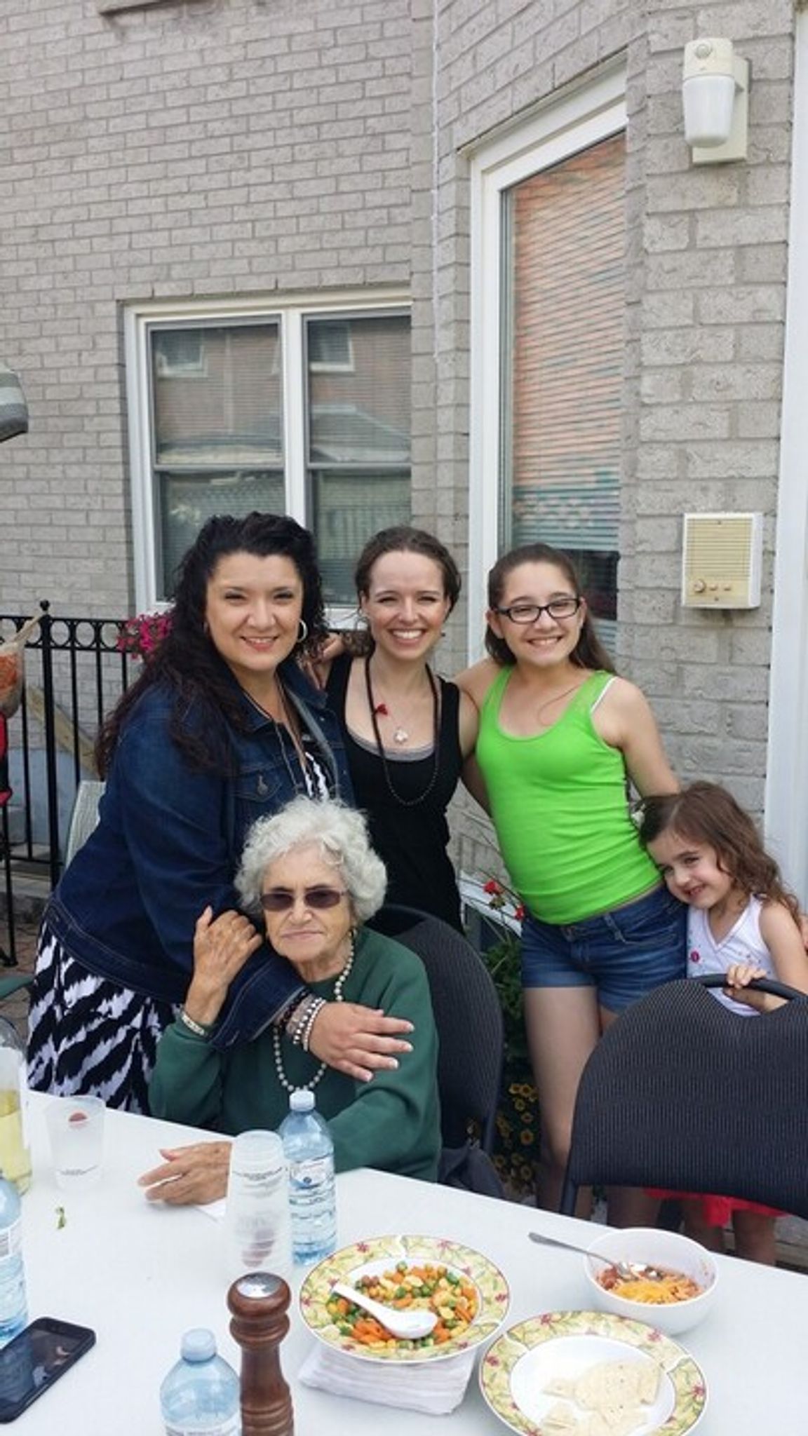Maria Gloria  Botelho photo gallery image 2 of 4