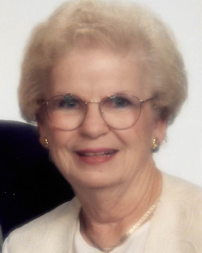 Ruby Schilling Profile Photo