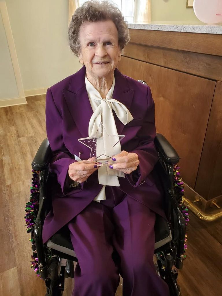 Vivian Louise "Dickie" Loyd