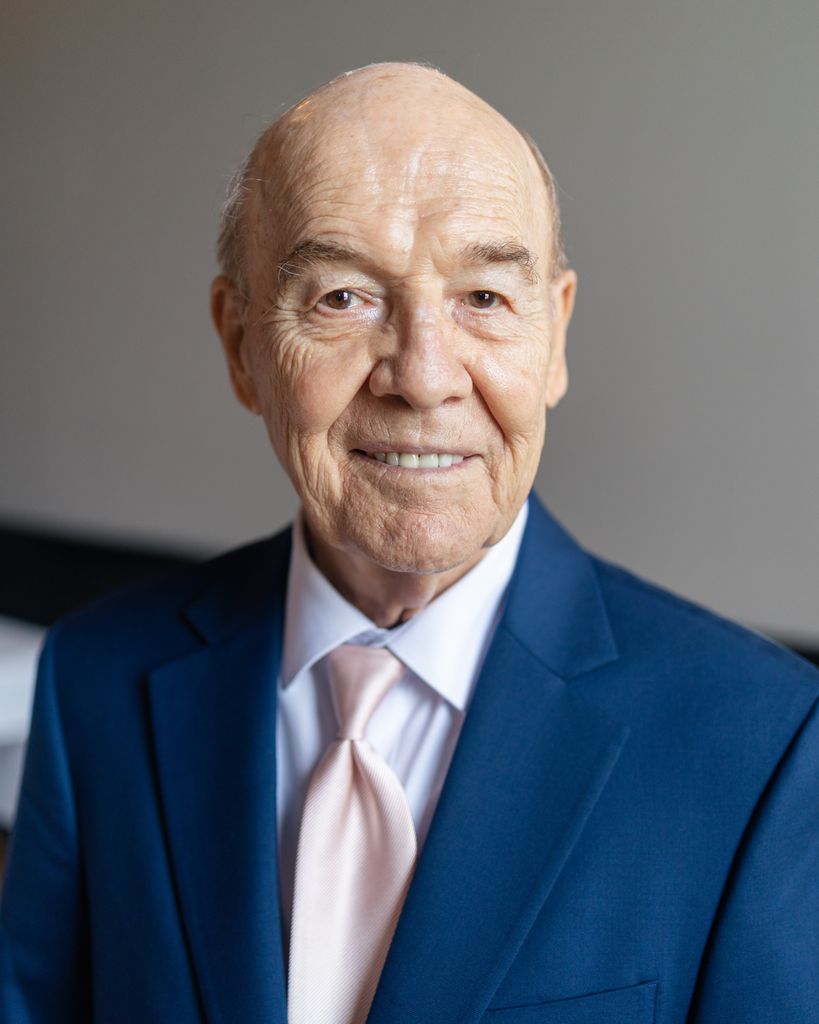 Leslie George Hubl Profile Photo