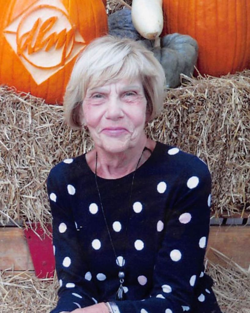 Julia Trine
