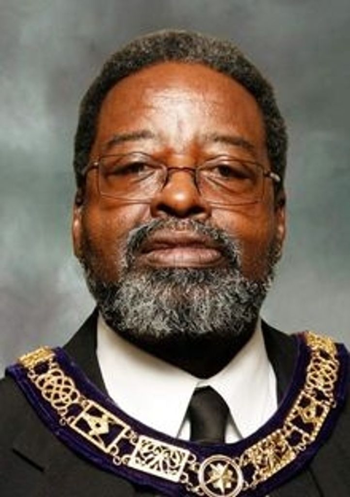 Mr. Kenneth Walker