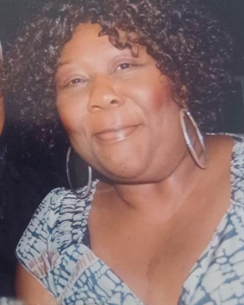 Christine Holmes Profile Photo