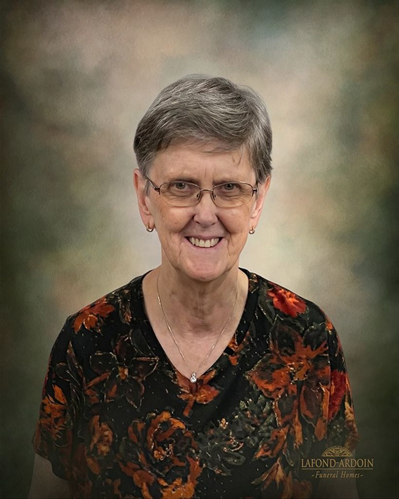 Gwendolyn "Gwen" Jeanette Arnold