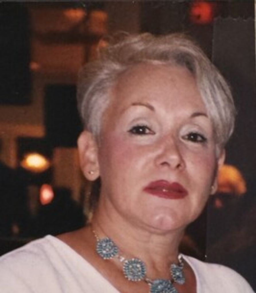 Paula Defuria Profile Photo