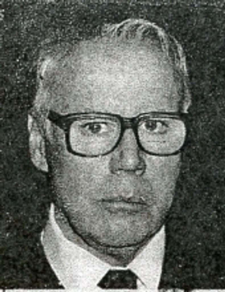 Dennis  Joseph McNicholl