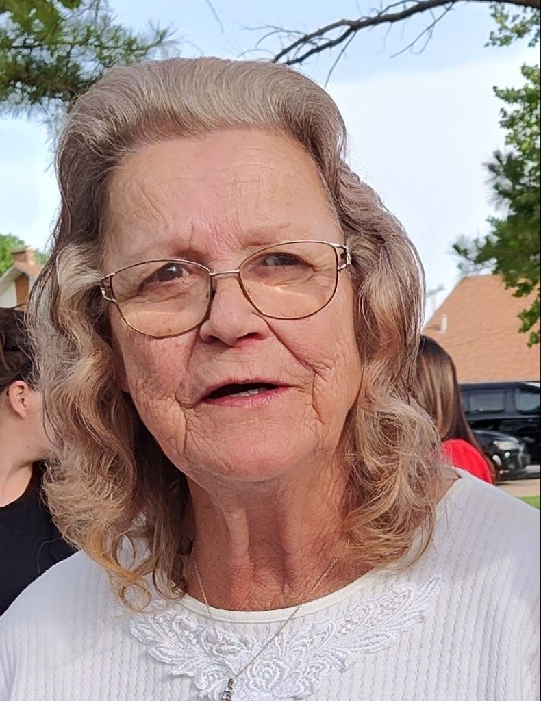 Annie Muenster Dennis Profile Photo