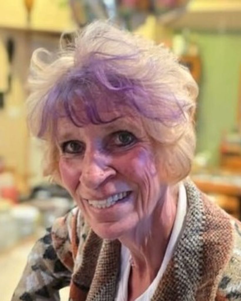 Loretta "Rhett" Hughes