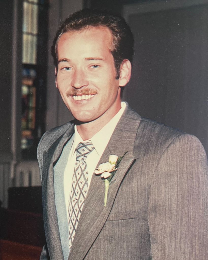 Christopher Gilbert White Profile Photo