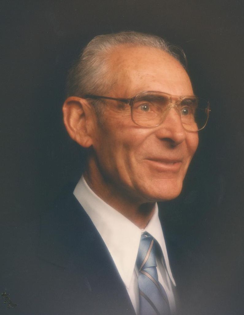 James "Clyde" Willis Profile Photo