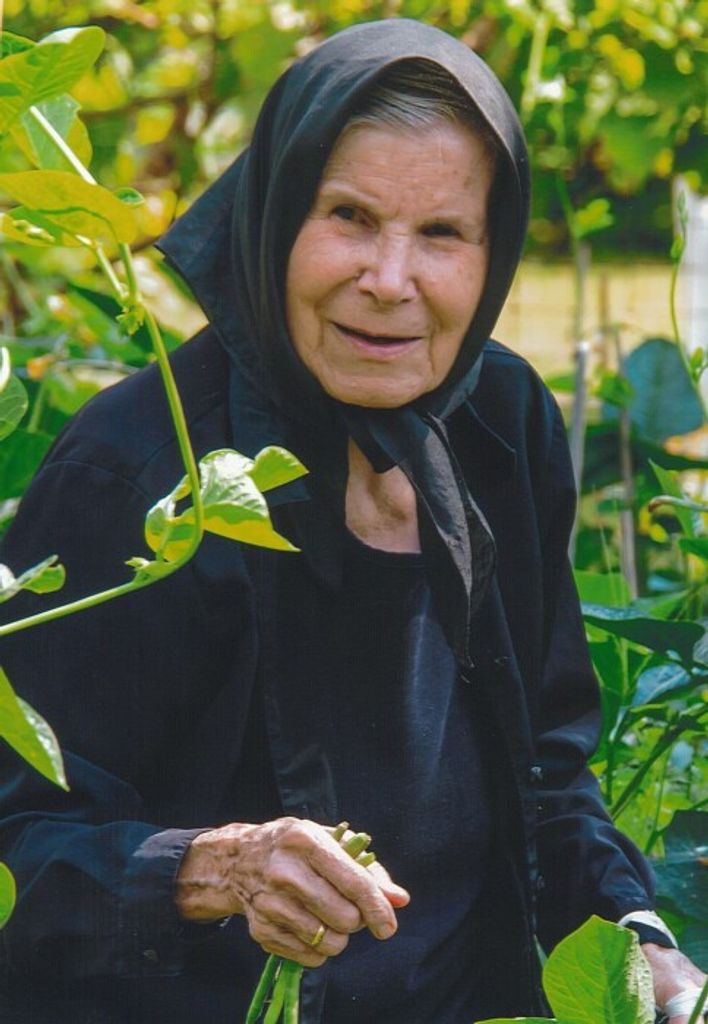 Flora E. (Antoniou)  Fakkas
