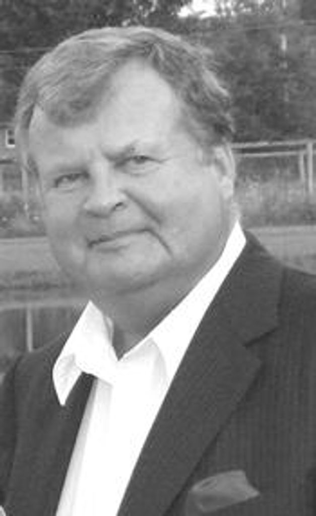 Raymond Michael Lamont