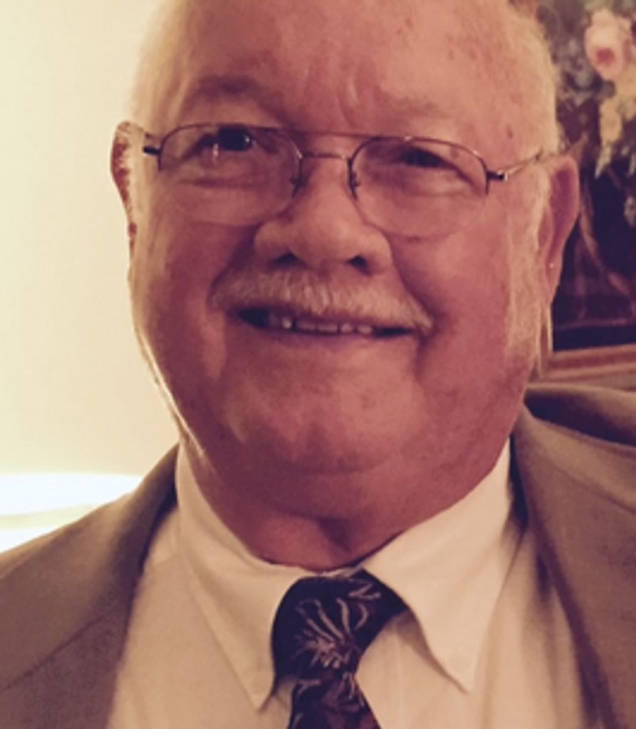 Giles Robertson Profile Photo