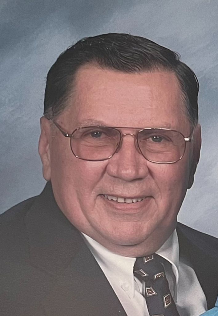 Richard T Lloyd Profile Photo