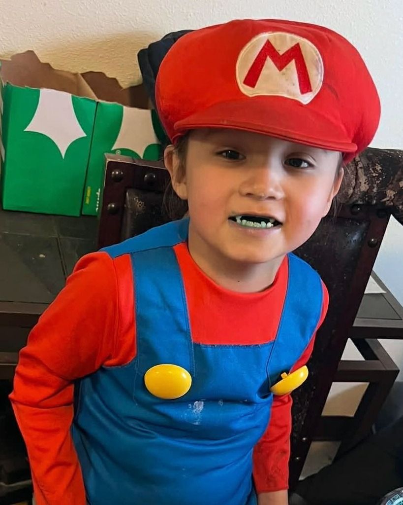 Grayson Running Crane