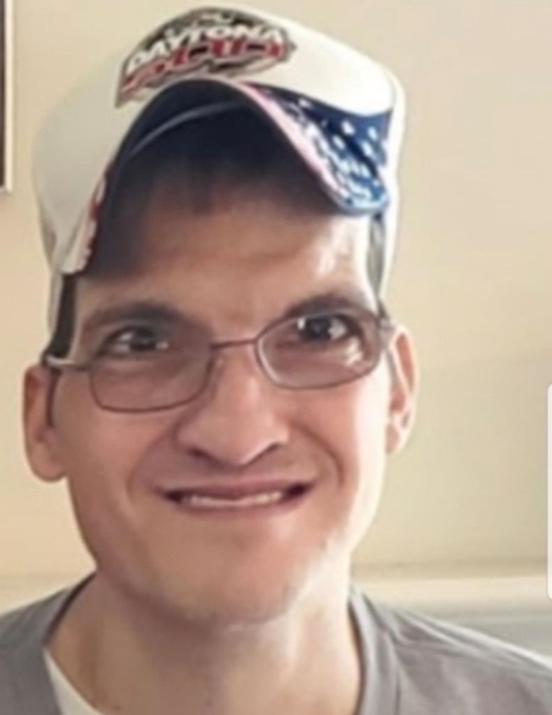 Daniel Chambers Profile Photo