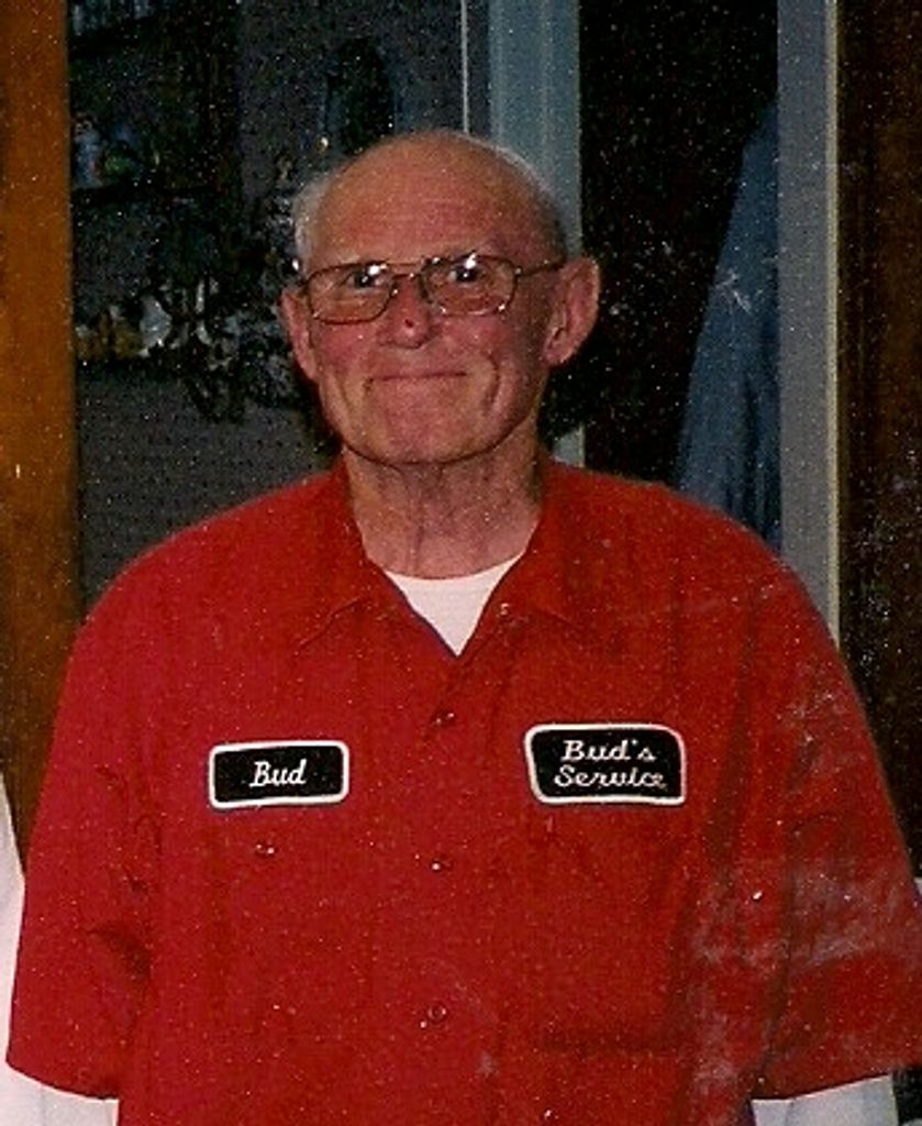 Burdette 'Bud' Lorenzen
