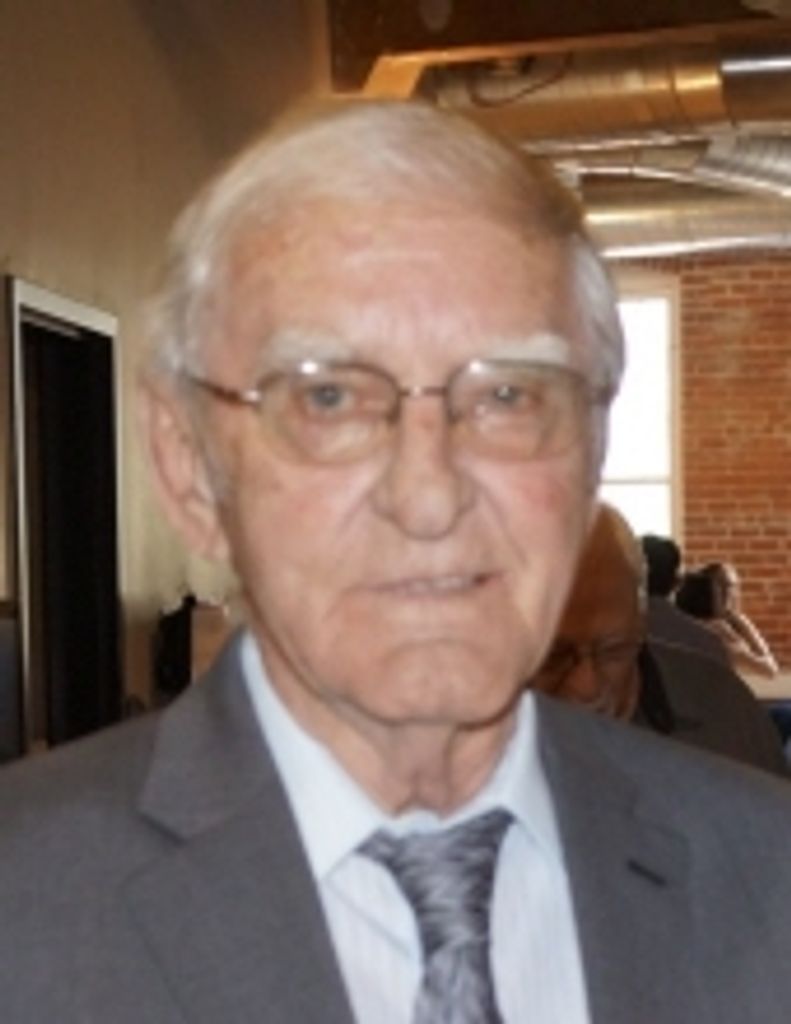 Roger J. Thyen Profile Photo