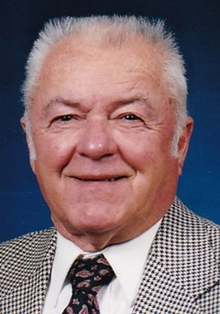 Earl Hennessee, 82