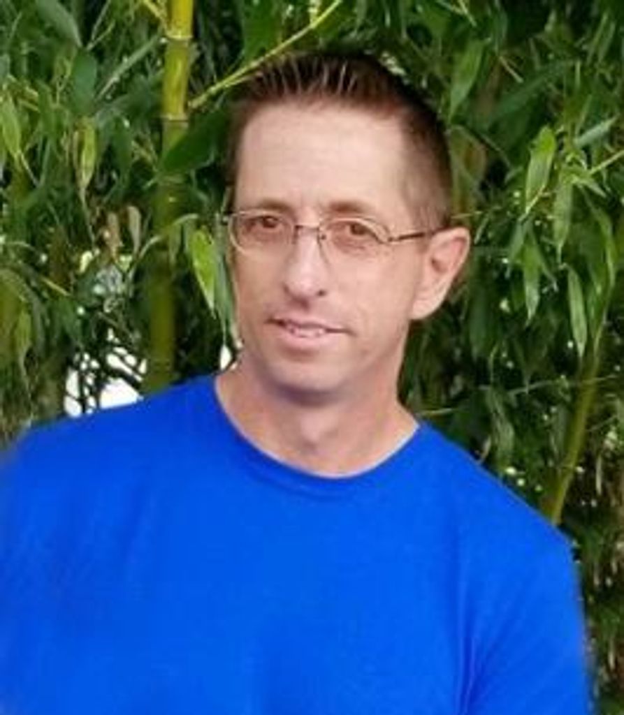 Dennis Robert "Bob" Holzman Profile Photo