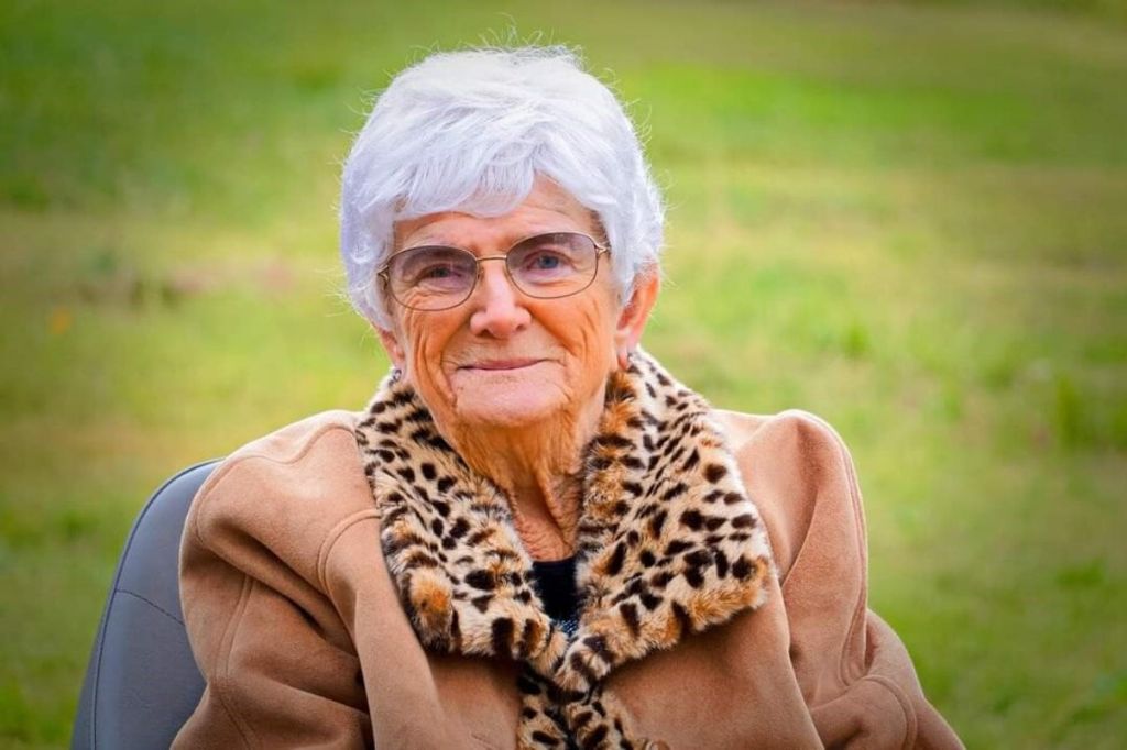 Susie "Sue" Yohn