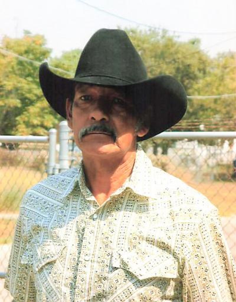 Fidel Navarro Profile Photo