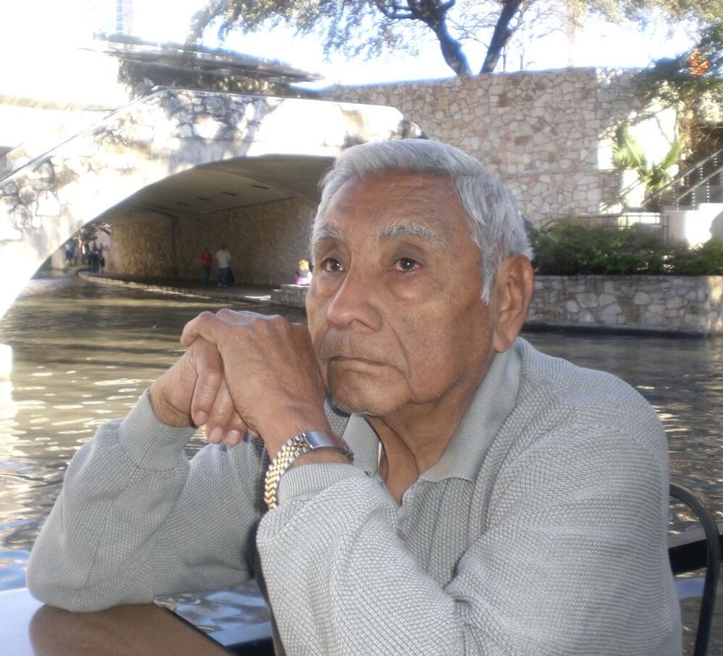 Octavio Flores