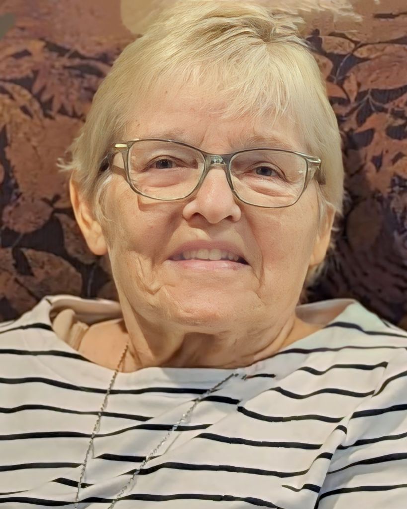 Evelyn C. "Lucki" Reed