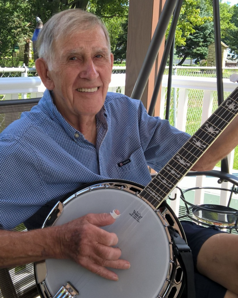 Charlie J Burchett
