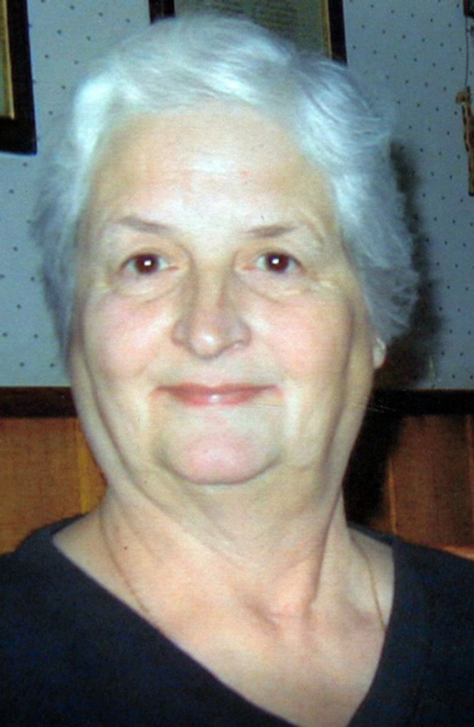 Dolores Holt
