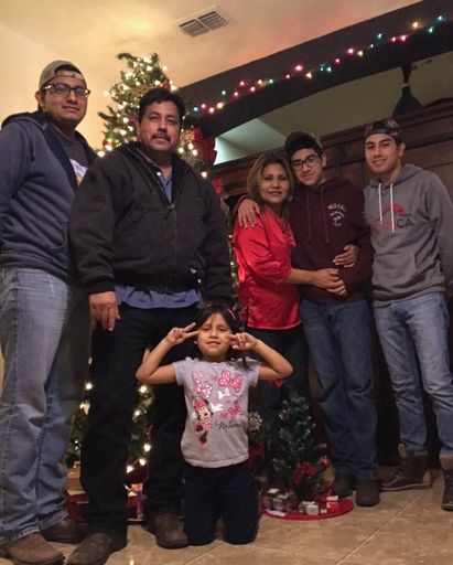 Enrique Martinez Ponce photo gallery thumbnail 15 of 16