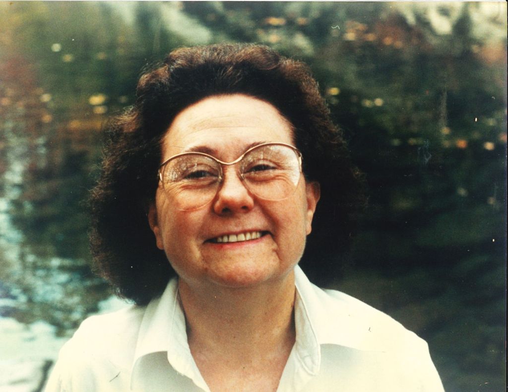 Elizabeth Mull