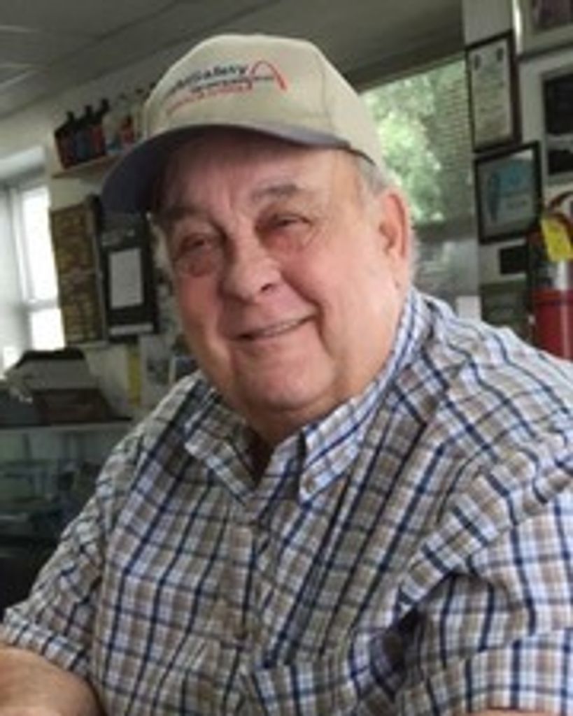 Charles Eugene "Gene" Eakle Profile Photo